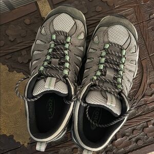 Oboz Gray Hiking Shoes Sz 8 EU 38.5